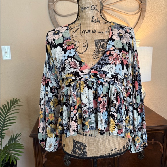 O'Neill Black & Multicolor Floral Deep V-Neck Boho Blouse - Picture 1 of 11